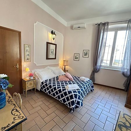 Portica Apartment Assisi Room photo