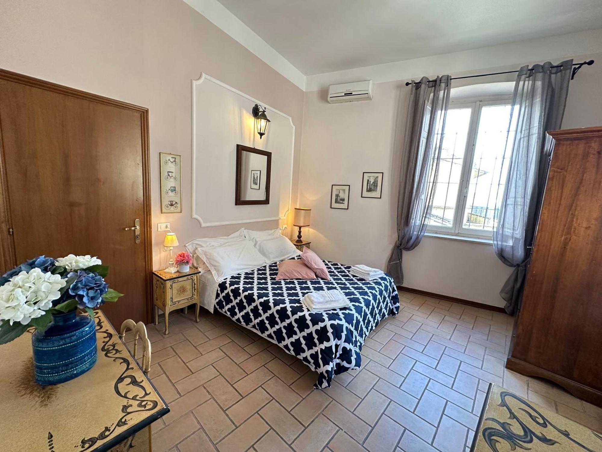 Portica Apartment Assisi Room photo